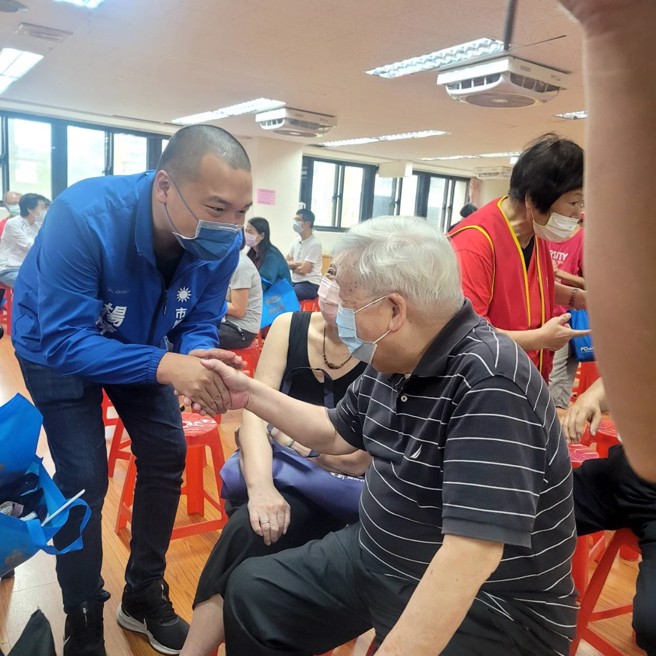 杨植斗关心长者首要「预防医学」的观念要建立。(图/杨植斗提供)