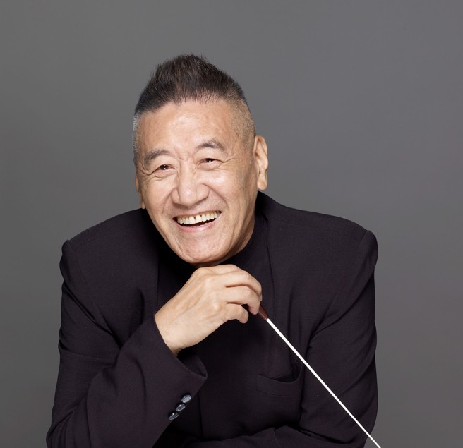 臺北市立国乐团「弓舞弦歌」音乐会由荣誉指挥瞿春泉担纲指挥。(图／臺北市立国乐团提供)