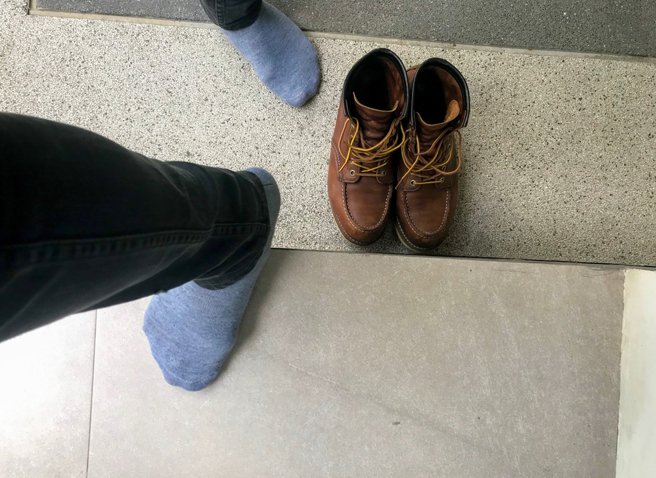 他香港脚拖10年不管，脱鞋立刻传出恐怖臭味。（图／shutterstock）