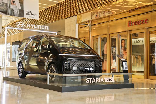 HYUNDAI旗舰商旅STARIA CEO微风信义快闪登场。（南阳实业提供）
