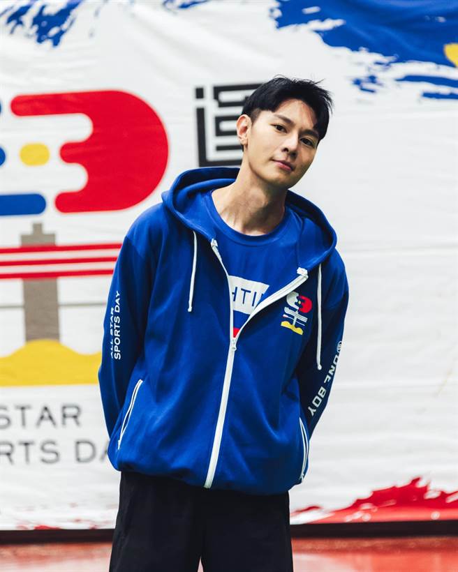 吴珝阳热爱运动，开心成为《全明星4》的篮队一员，（摘自脸书）
