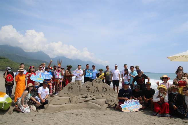蓝海生活节今台东杉原登场，台东杉原湾、金樽、活水湖、绿岛乡举行为期4周的海洋游憩项目。（台东县府提供／蔡旻妤台东传真）