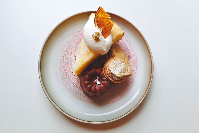 伴鹿精品咖啡主厨无菜单，含点心、蛋糕、咖啡，300元。（吴娮翎摄）