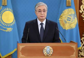 哈薩克總統簽署法律 更改首都名稱、縮短總統任期