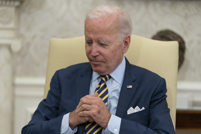 白宫今天表示，拜登总统可望明天前往伦敦。(图/美联社)  
