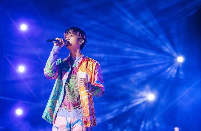 炎亞綸自從發表「下雨地震說」，就被廣大封為「地質學家炎P」。(圖/炎亞綸 臉書)