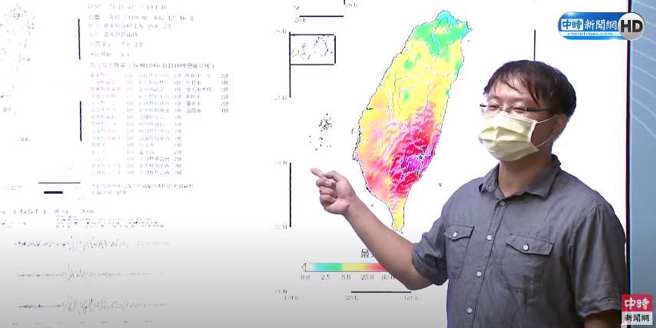 地震测报中心研究发展课课长陈达毅表示，台湾已进入地震活跃期。(翻摄自中时新闻网YouTube)