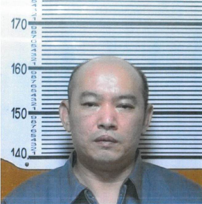 台中监狱受刑人陈坤和18日到中国医药大学附设医院治疗时，破换脚镣脱逃。（陈淑芬翻摄）