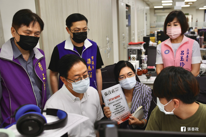 不滿被黑函造謠抹黑，國民黨桃園市長候選人張善政17日晚間前往中壢分局報案。（圖／翻攝自張善政臉書）