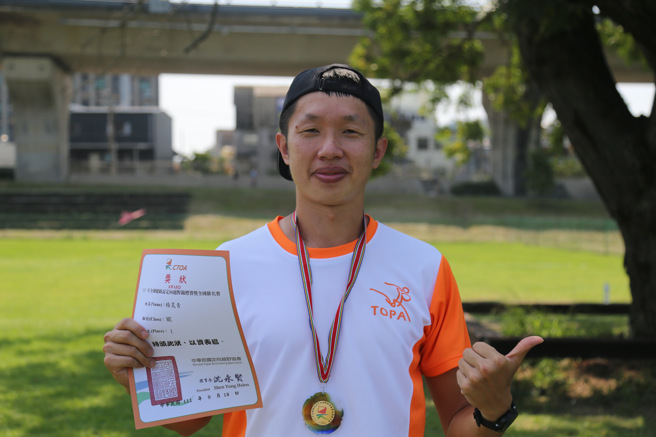 2022总统杯定向越野锦标赛暨全国排名赛菁英男子组冠军杨晁青。（中华民国定向越野协会提供）