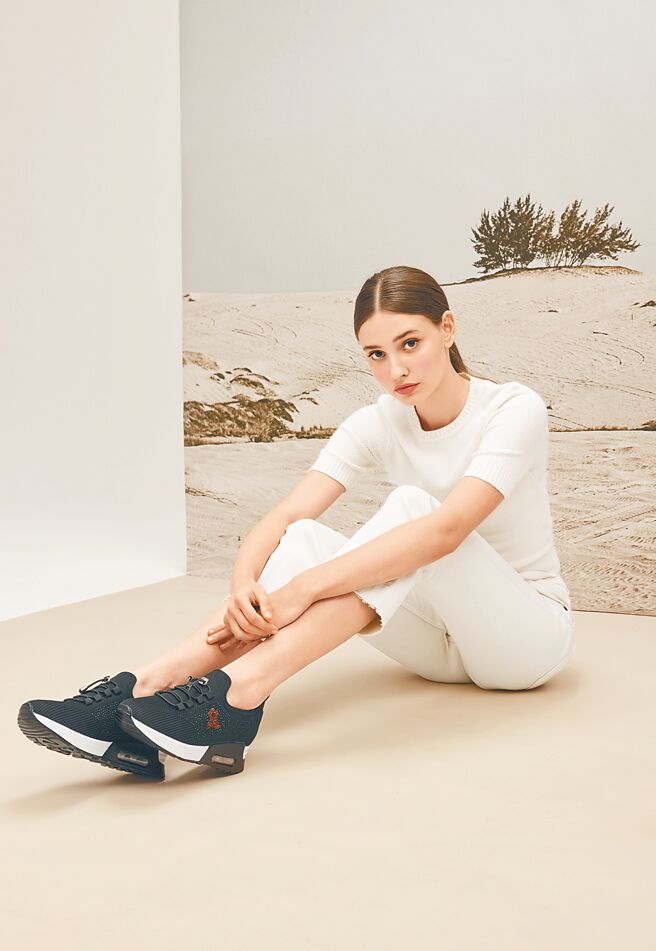 梦特娇法式休閒鞋机能性十足，营造自信风采。（梦特娇提供）