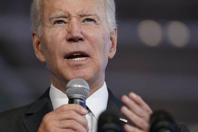 拜登表示，他告訴習近平，違背對俄的制裁將是「滔天大錯」。（圖／美聯社）