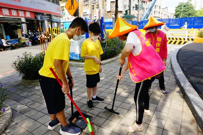 南山中学11个班级、2个社团，共500名学生参与了这项活动。（南山中学提供／李奇叡新北传真）