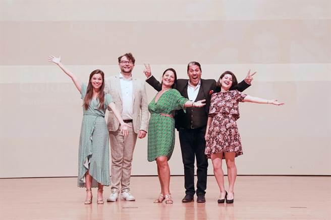 5位先行抵台的国际声乐家完成隔离后，将参与2022台南国际音乐节开幕演出《亿载京城‧经典浪漫音乐会》。（市府提供／洪荣志台南传真）