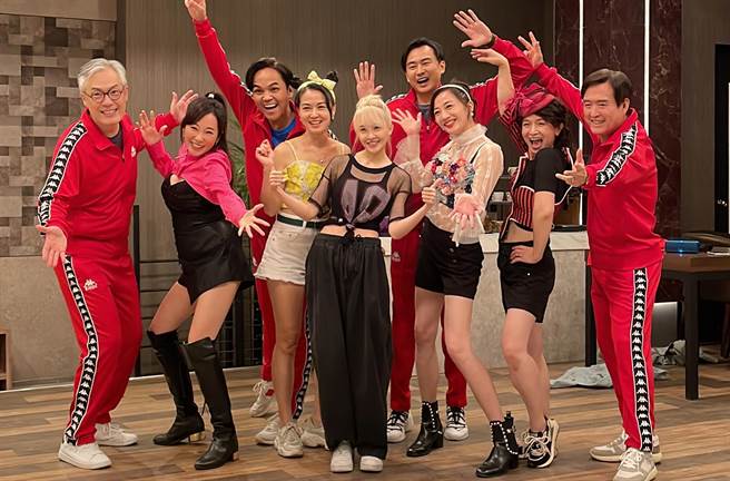 張若凡在劇中客串舞蹈老師。（索尼音樂提供）