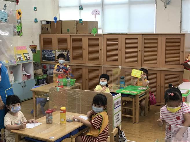 國內疫情升溫，基隆市確診數也持續攀升，市議員關心校園防疫有無加強。（本報資料照片）