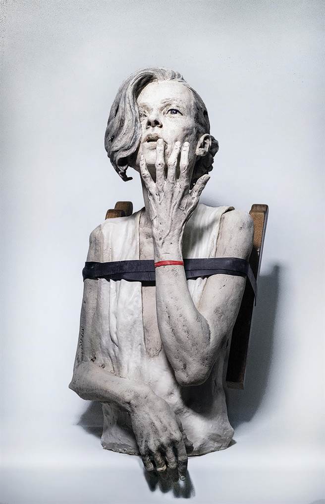 唐禹婷的作品《还未》，在西班牙L'Alcora第41届国际陶艺竞赛获2奖。（台湾工艺研究发展中心提供／廖志晃南投传真）