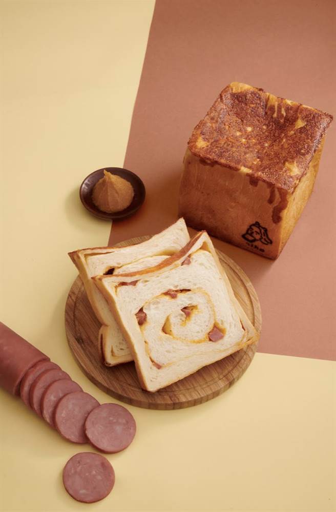 「味噌火腿起士生吐司」单颗售价220元。（日香高级吐司专门店提供）