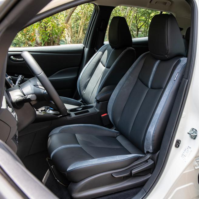 駕駛座椅提供不錯的支撐性。（陳大任攝）