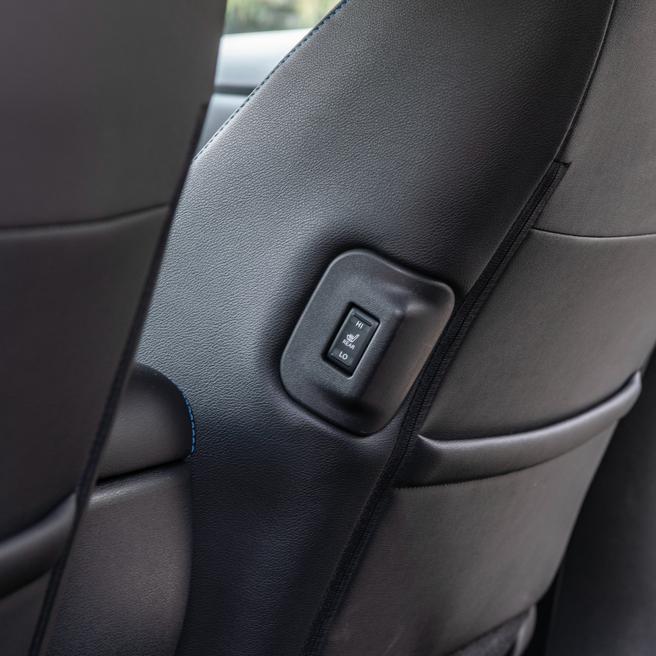 後座椅也具備加熱功能。（陳大任攝）