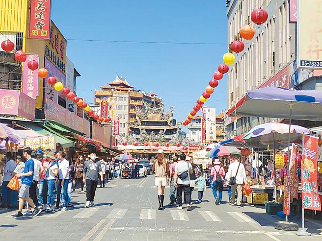 妈祖魅力强大，云林县北港朝天宫旅游人气旺。（本报资料照片）