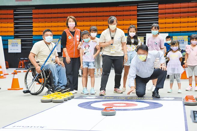 第10届屏东体育文化嘉年华18日登场，以多元共融为主题，针对不同族群及年龄，规画出全龄参与的5大活动。（谢佳潾摄）