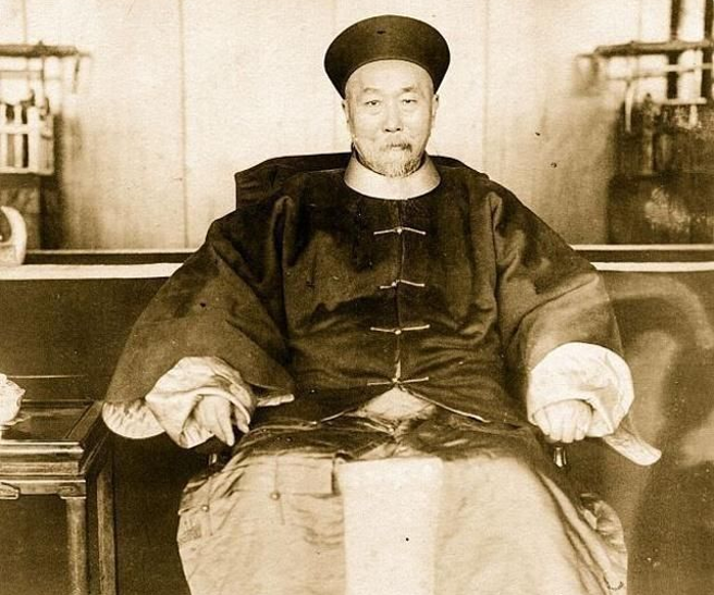 实业家盛宣怀曾任清廷铁路总办， 1911年盛宣怀与4国银行团签订湖广铁路借款合同，激起铁路风潮以致引爆武昌起义与辛亥革命，因此被清廷革职。（图／新浪网）