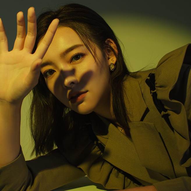 徐乐芸〈时差〉MV将于9月25日首播。（艺梦娱乐提供)