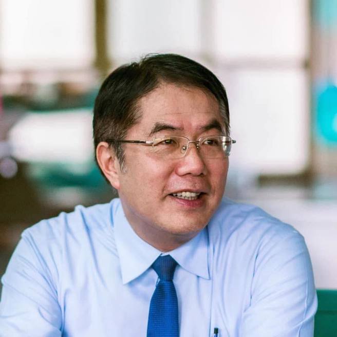 台南市長黃偉哲（圖）在臉書表示，南市府在918震後已啟動橋樑檢測。（圖 / 翻攝自黃偉哲臉書）