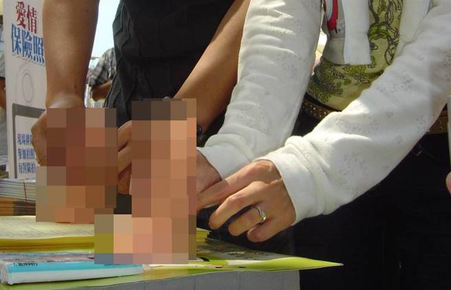 医师呼吁，阻绝性病传播最简单的方法就是全程使用保险套。（冯惠宜摄）