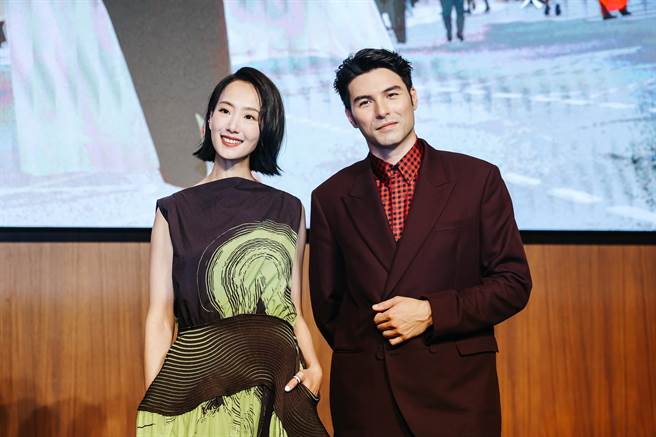 凤小岳、陆明君也参与演出。（郭吉铨摄）