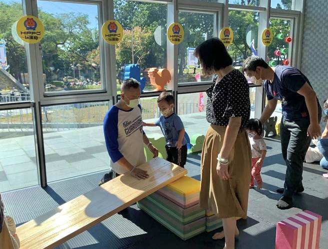 「国民暨儿童运动中心」设置儿童专属运动空间与课程，全家大小皆可一同运动。（中市运动局提供／潘虹恩台中传真）