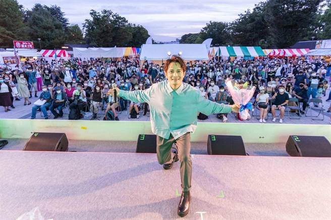 羅文裕日前飛日本參與「台灣吉日生活節」演出。（大賞門文化）