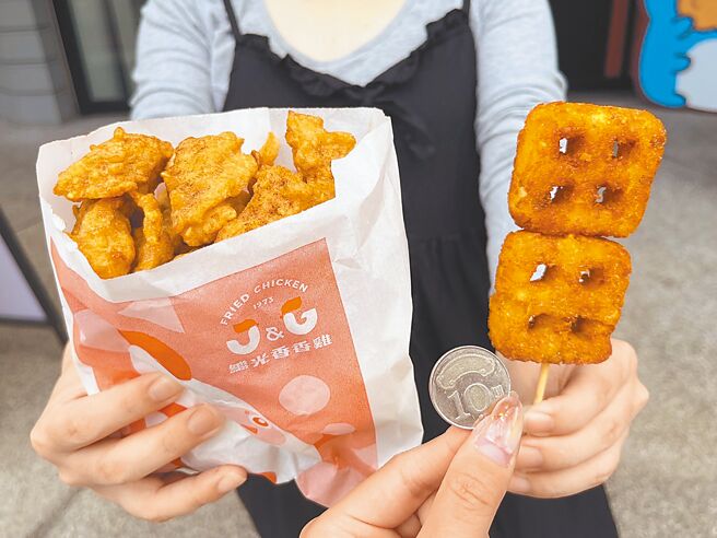 继光香香鸡推出买大份香香炸鸡，就能用9元加购田字薯饼活动。（继光香香鸡提供）