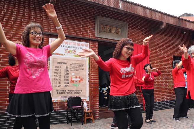 新北市在全市1032里设立1177处银髮俱乐部   让长辈可以在地健康乐活 。（新北市社会局提供）