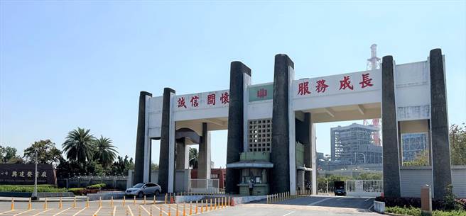 水利署日前说明海淡厂规画，预计将兴建于兴达电厂旁。（本报资料照片）