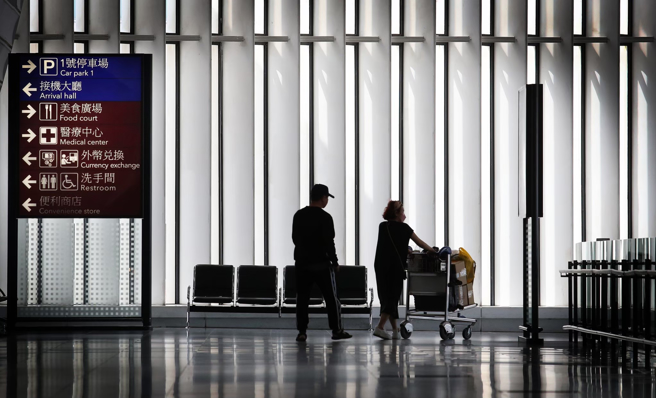 指挥官王必胜今日表示，本周已连2天看到确诊数下降，若确定趋势往下，达到所说的条件，开放时间提早是有可能的。（图／示意图，记者范扬光摄影）