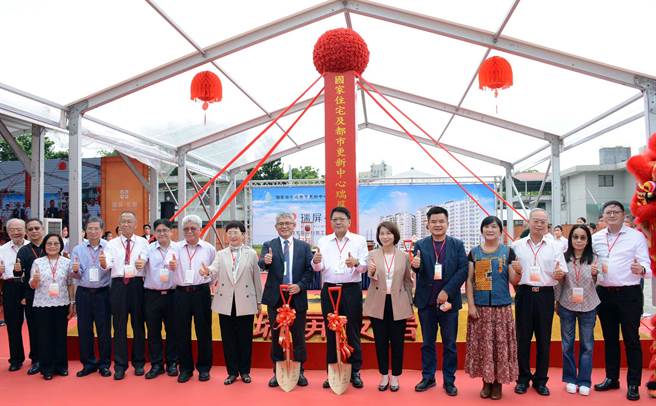 屏東社會住宅興辦首案21日動土，宣告國境之南居住正義邁向新里程。（林和生攝）