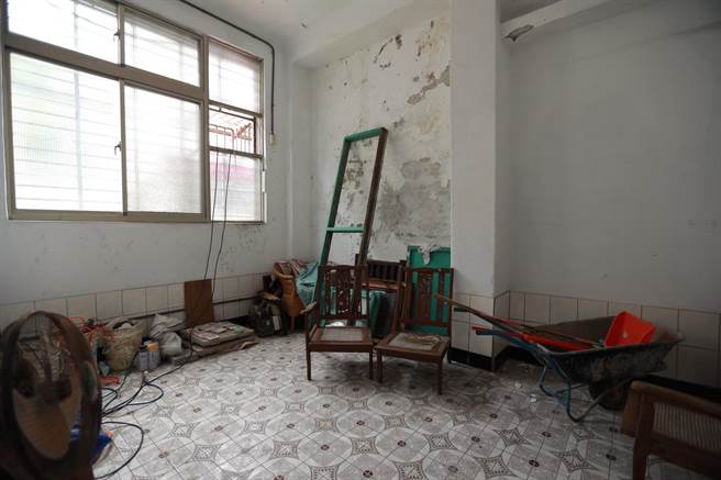 基隆市中正路「红砖屋」已有70多年歷史，建物年老失修，市府斥资近2千万元，规画改造为青年交流平台。（基隆市政府提供／陈彩玲基隆传真）