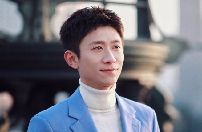 张一山被爆料吸毒，工作室晚间立刻严正澄清。（图／微博）