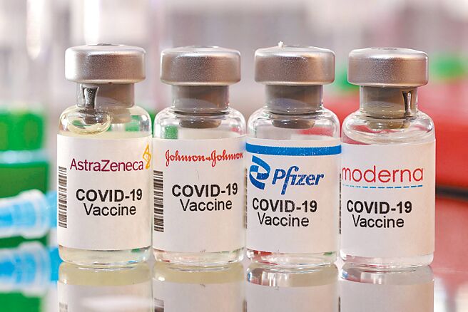中央未採购BA.5疫苗，遭疑护航高端疫苗。此为示意图。（路透）