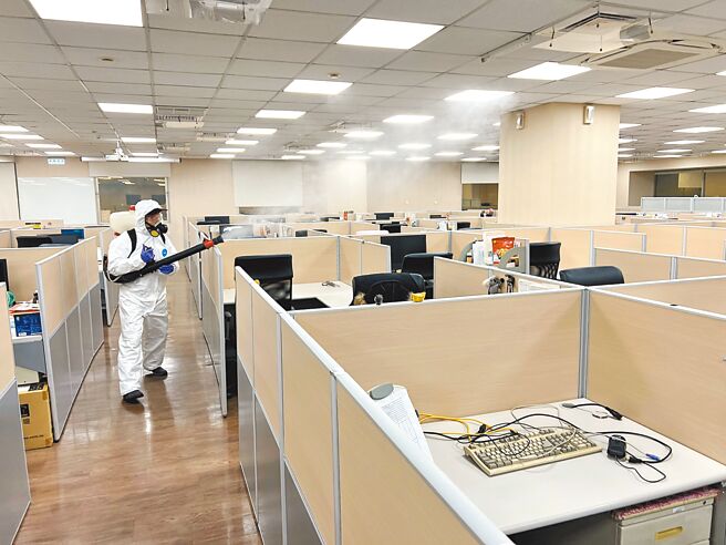 特力屋好帮手设有防疫消毒服务。（特力屋提供）