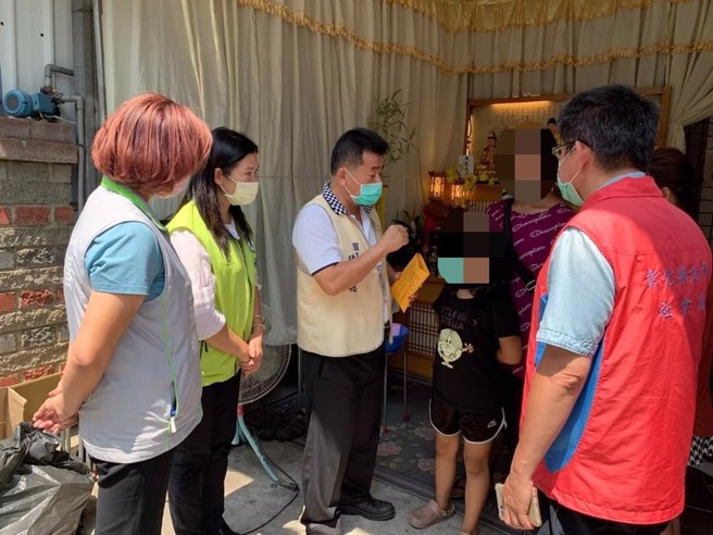 陈姓老板承诺将栽培和美小兄妹至大学毕业。（翻摄自陈永聪脸书）
