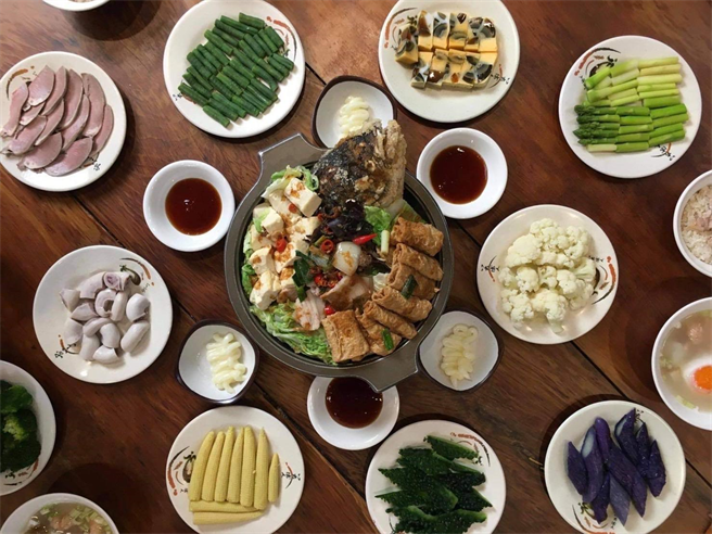 高铁国旅联票推出免排队即可快速通关的嘉义林聪明砂锅鱼头（高铁提供）