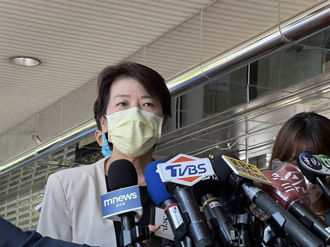 无党籍台北市长参选人黄珊珊今上午受访。（陈薏云摄）