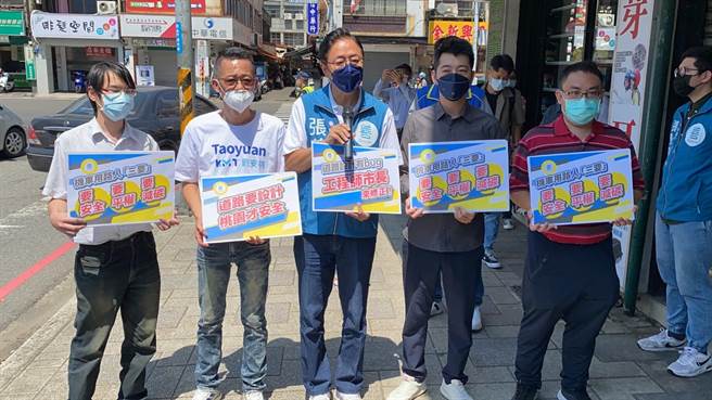 針對農委會研究案，國民黨桃園市長參選人張善政（中）今表示，昨日一早就已發函給農委會。（蔡明亘攝）