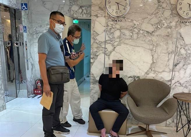 41歲的孫姓男子在9天內連犯3起竊盜，21日逮捕藏匿在商旅內的孫嫌，依竊盜罪嫌移送高雄地檢署偵辦，並建請羈押。（高市苓雅分局提供／楊舒婷高雄傳真）