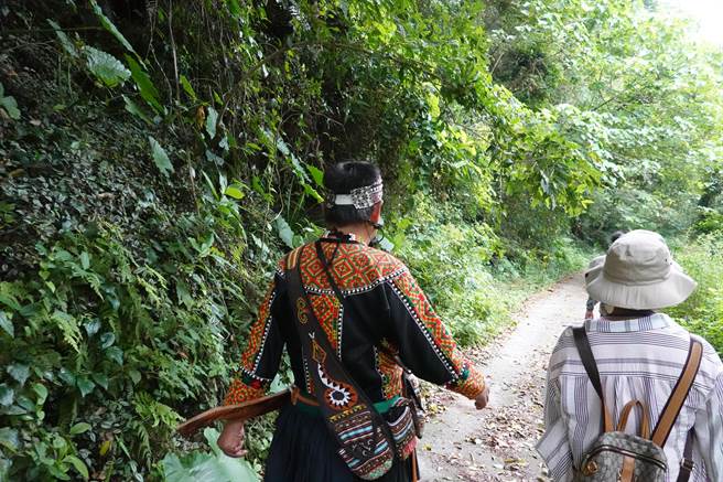 强震使铁路受损，台东铁路交通未来半年进入黑暗期，影响台东观光，台东旅游照。（蔡旻妤摄）