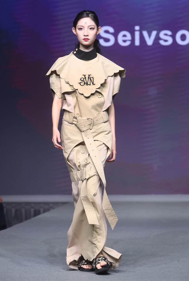「2022臺北时装周SS23」宣告活动，由设计师品牌 「Seivson」所设计的服饰。（郑任南摄） 