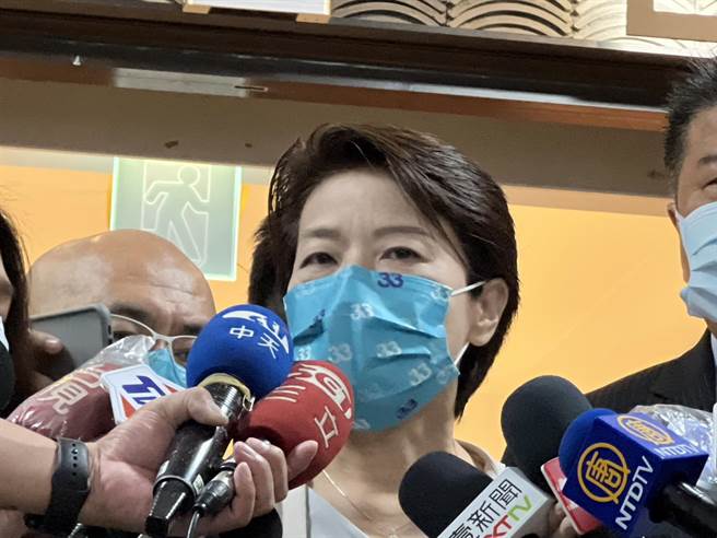 無黨籍台北市長參選人黃珊珊今上午受訪。（陳薏云攝）